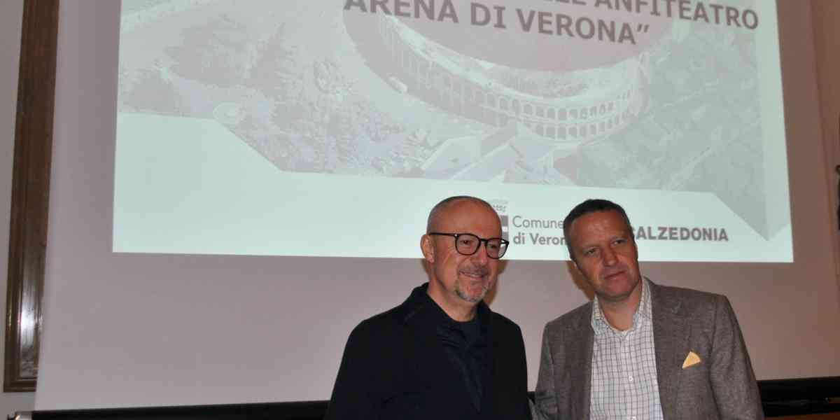 Presentati tre "ombrelli" per l'Arena