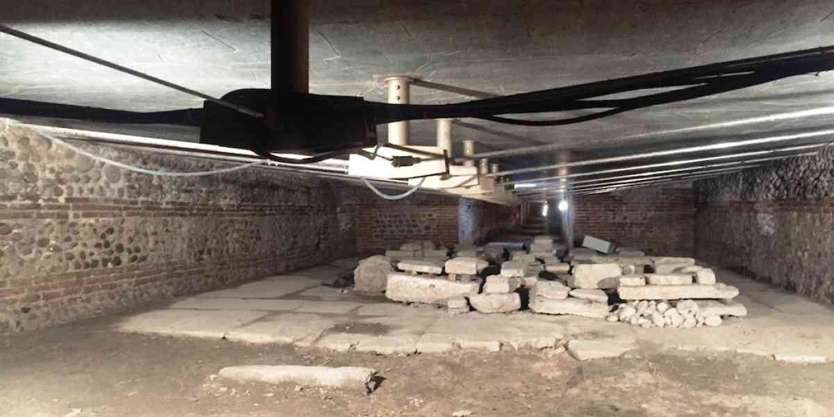 L'Arena non galleggia su una palude