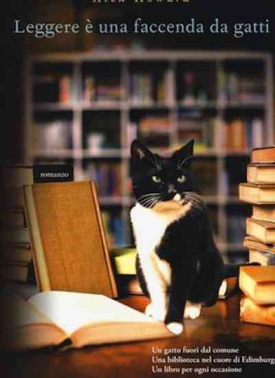 Un particolare gatto... da biblioteca