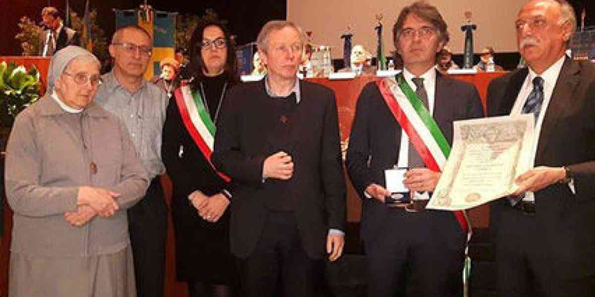 La medaglia della città alla memoria dei fratelli Corrà