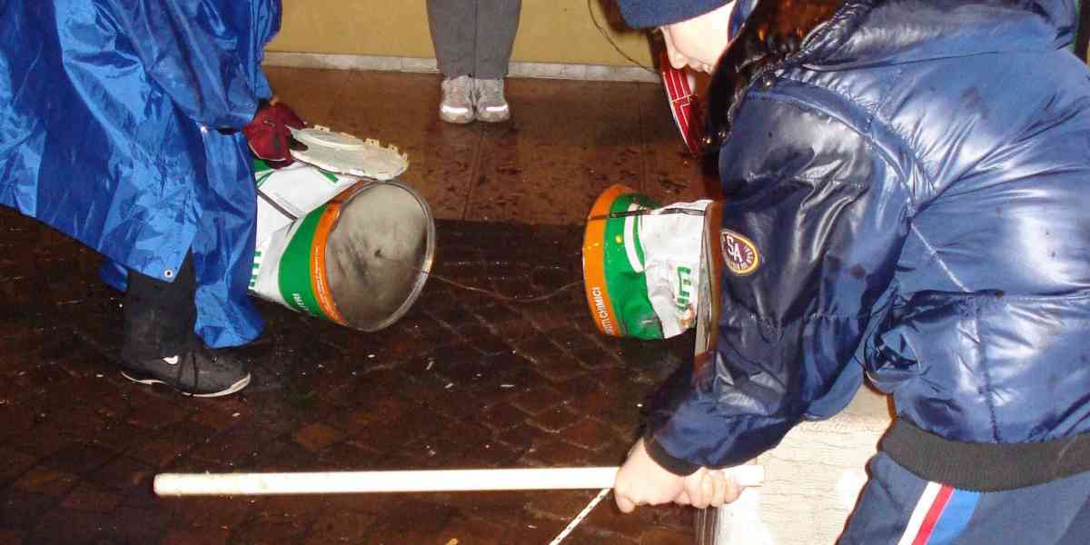 "Bater marso": il frastuono dei bambini chiama la primavera