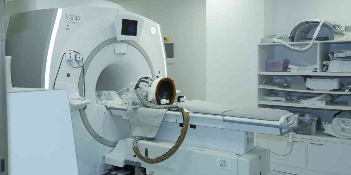 Una macchina a ultrasuoni dalle applicazioni multidisciplinari per Parkinson, fibromi e tumori