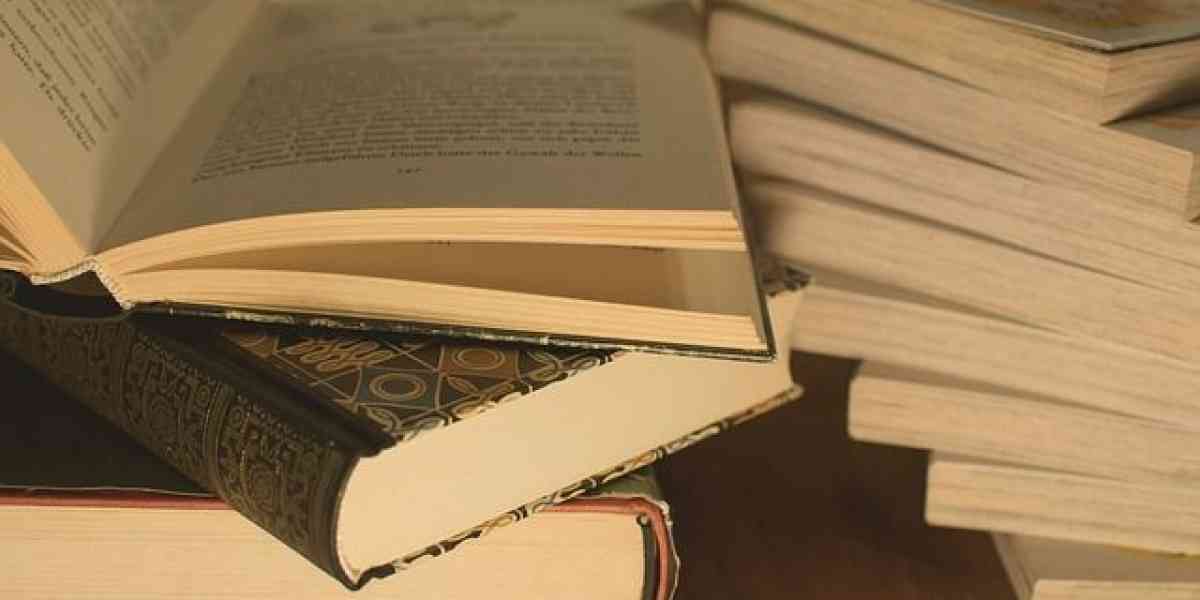 “Cornice d’autore” con Adriana Rezzele