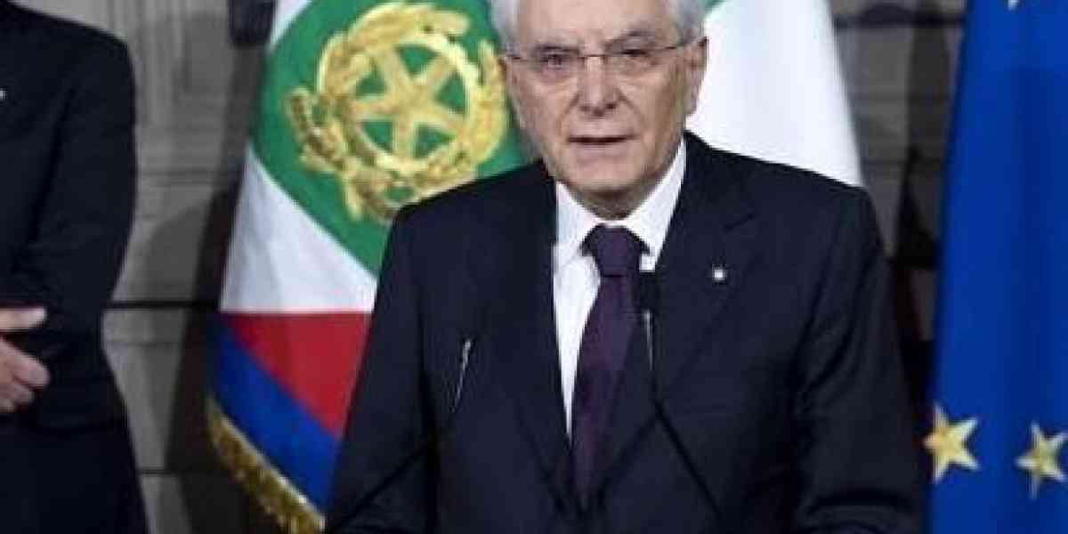 Una crisi drammatica e grottesca
