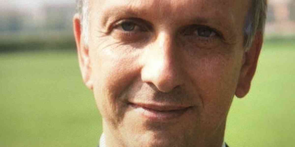 Bussetti: «Sette miliardi per la messa a norma delle scuole»