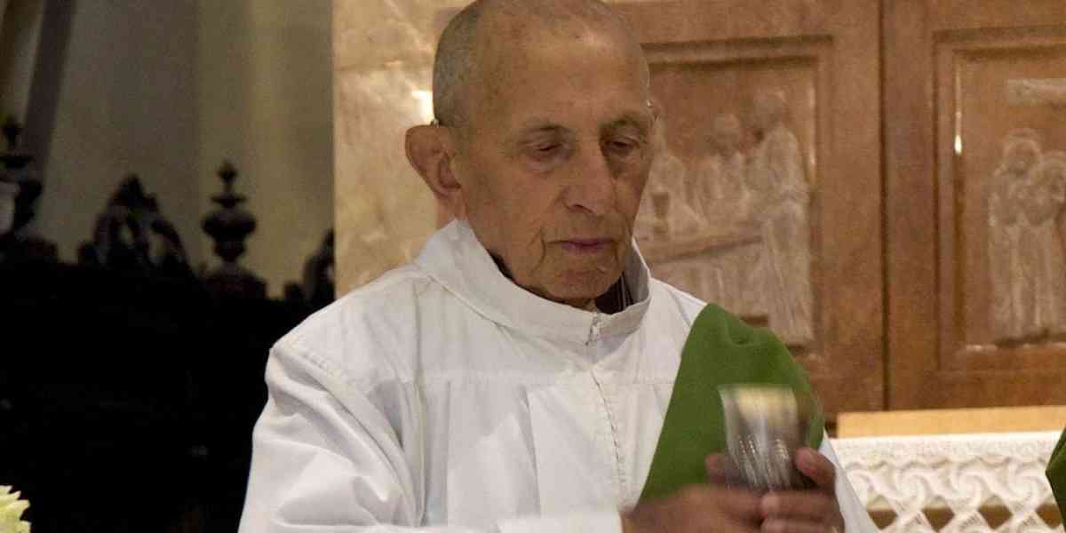 Bosco Chiesanuova. Don Michele, il decano dei diaconi da 30 anni a servizio della Chiesa