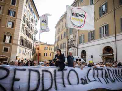 Parte il Reddito di cittadinanza: tanti soldi investiti e tanti dubbi sollevati