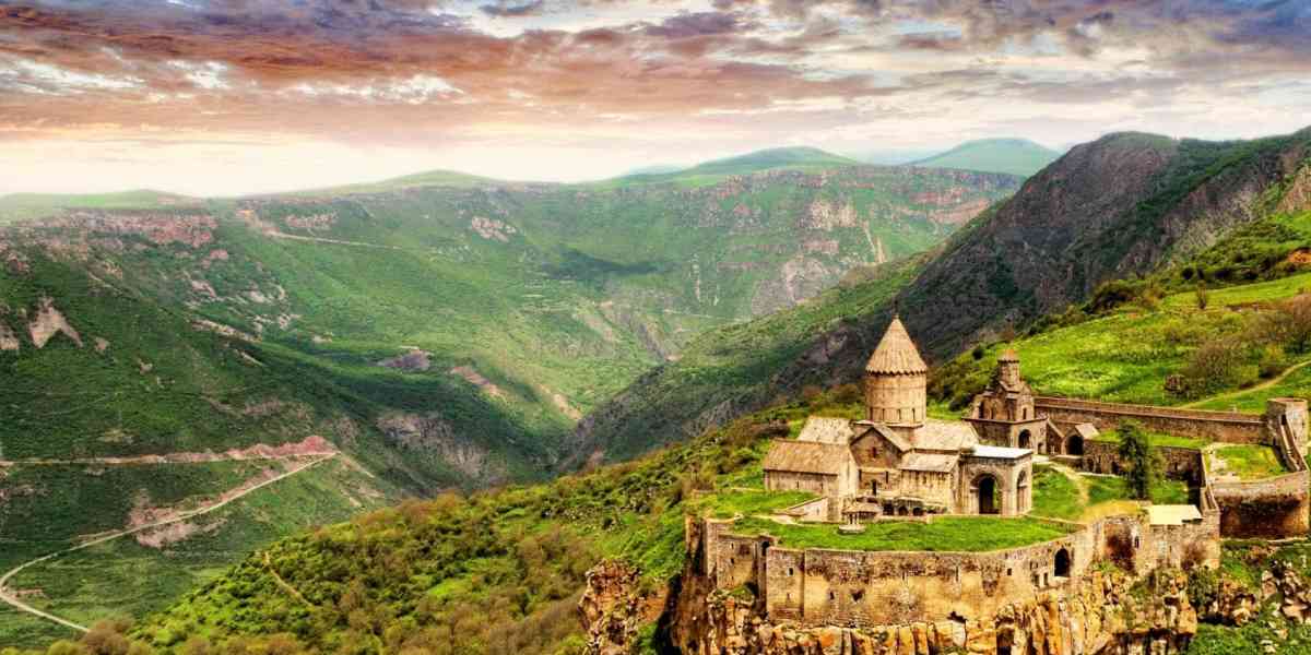 Splendida Armenia: armonia cristiana tra Est e Ovest