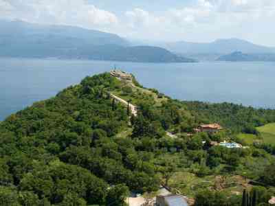 La Rocca di Manerba è riserva naturale