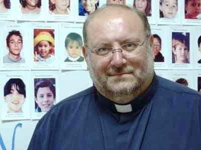 Don Fortunato Di Noto al Congresso delle Famiglie
