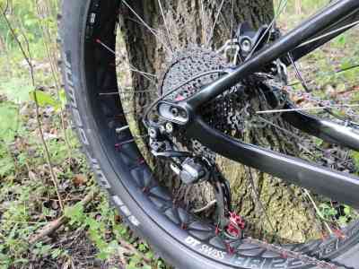 Qui s'insegna ai ragazzi ad aggiustare le bici