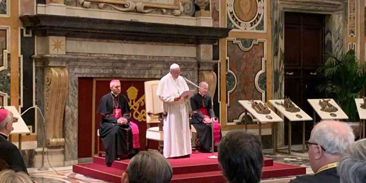 Il Papa ha benedetto la Via Crucis veronese per Gerusalemme