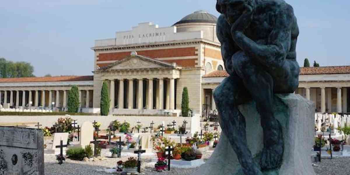 Celebrazioni nei cimiteri nell'Ottavario dei defunti