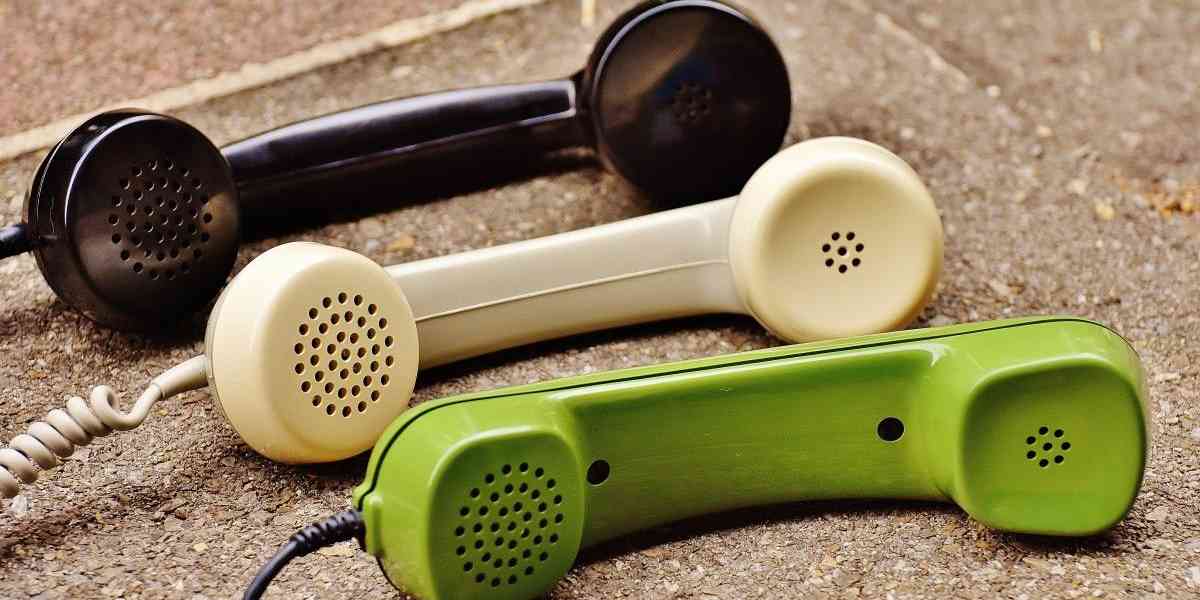 Un Telefono Amico che fa 30 per sentirsi meno soli