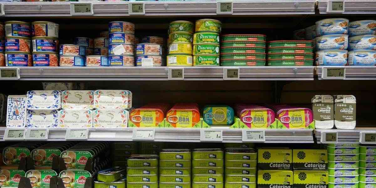 Nella lista della spesa segnare la voce "Colletta alimentare"