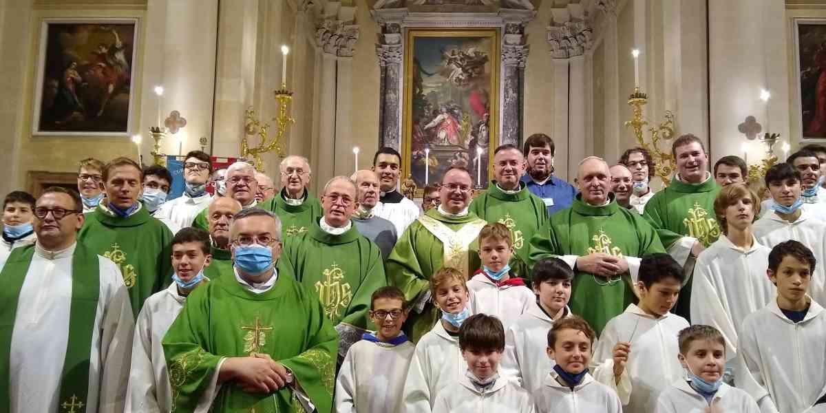 Il sogno di don Simone Bellamoli: «Una comunità bella come il duomo»