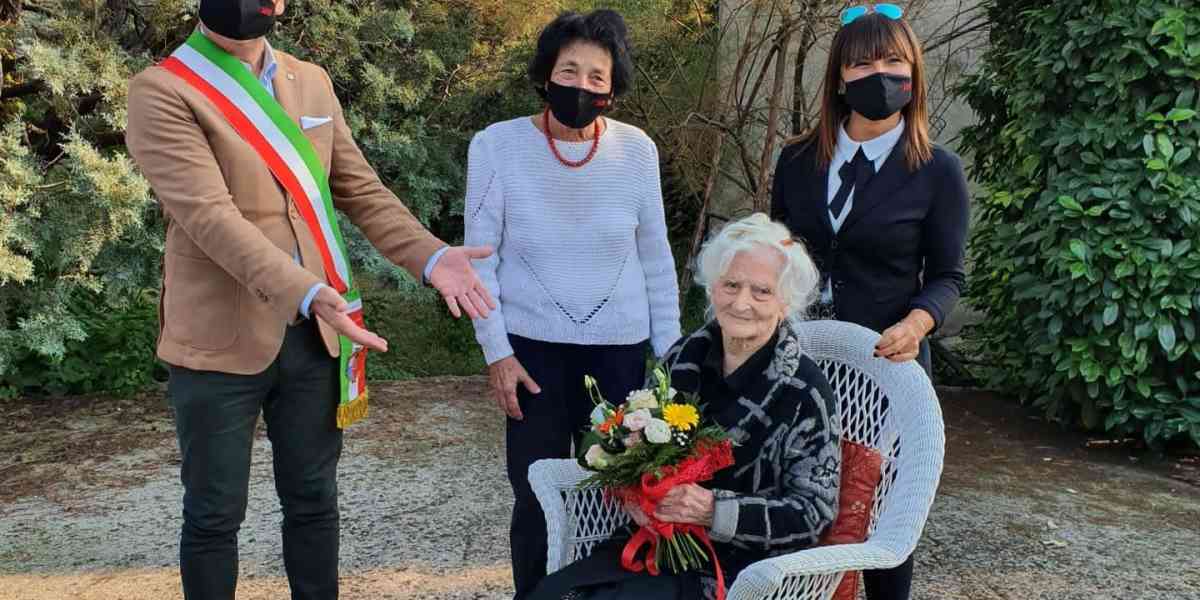 Luigia è arrivata a 108 candeline in salute e recitando poesie