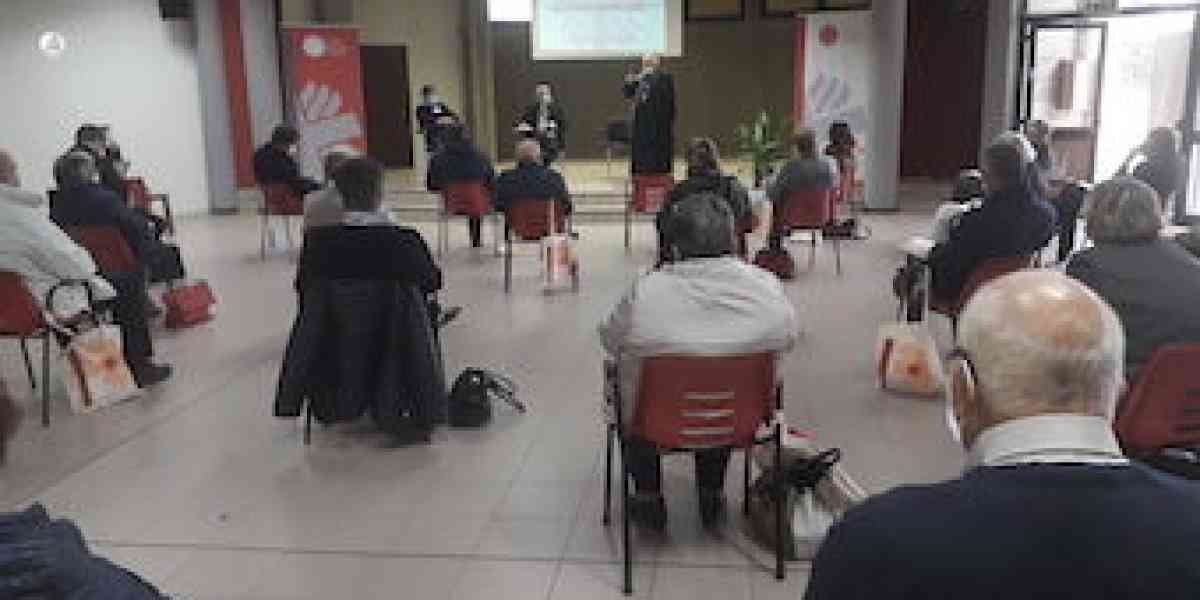 «Prepariamoci, sta arrivando uno tsunami sulla società»