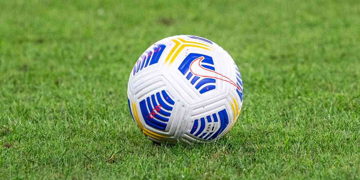 Quattro pali l'Hellas, due gol il Sassuolo