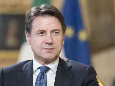 Italia tra crisi politica e difficoltà economiche