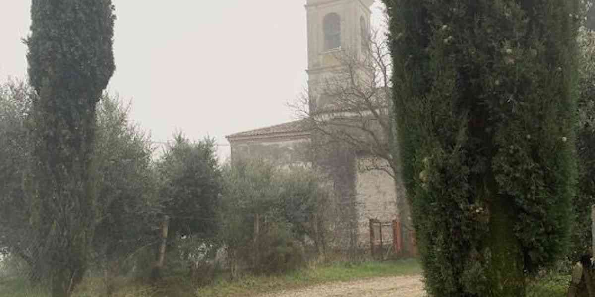 Verso la Madonna del Monte sul Sentiero della pace