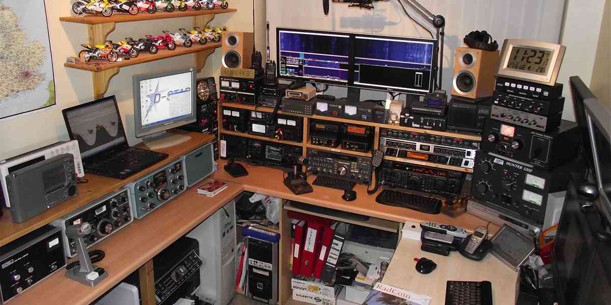 I radioamatori, pionieri che non conoscono ostacoli
