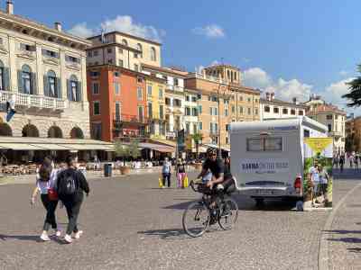 Il giro d'Italia di Luca: due ruote e una gamba
