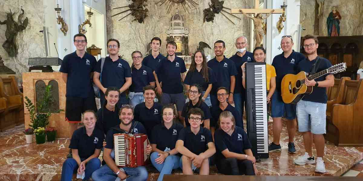 La Grotta di Lourdes trova il suo spazio grazie ai giovani