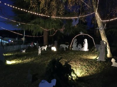 Il suggestivo presepe di contrada a Corso