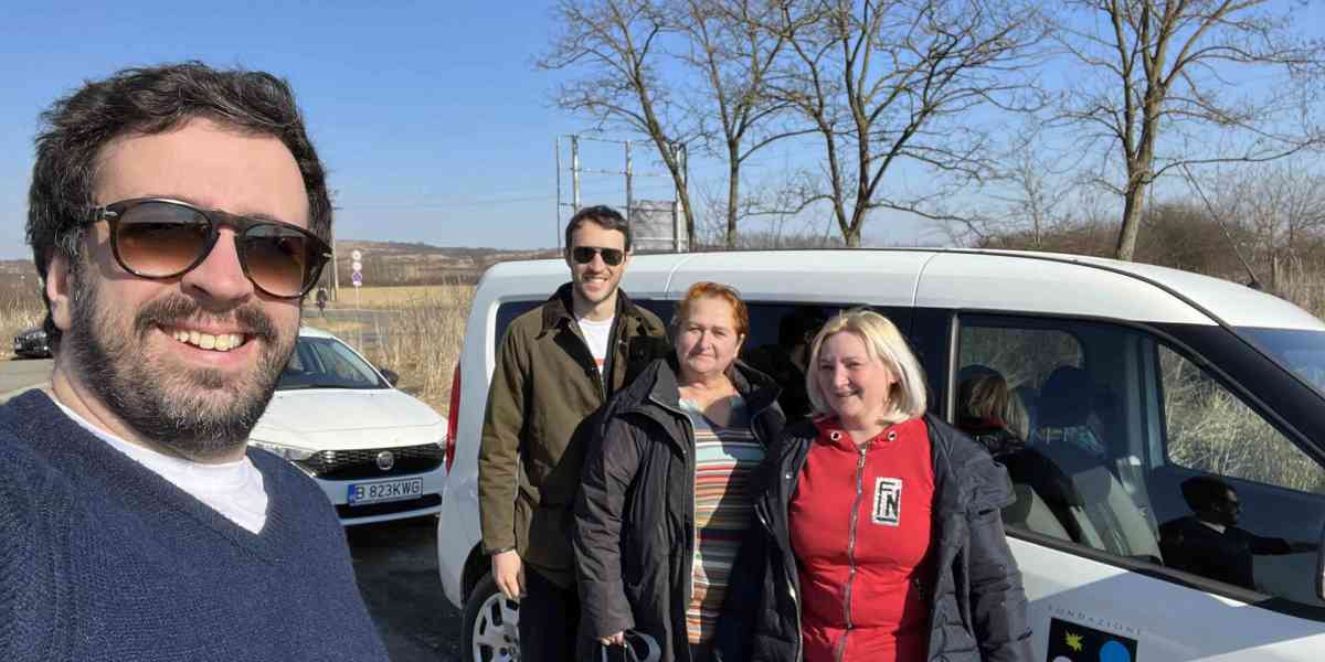 La Pia Opera mette dentro un Doblò il cuore pro Ucraina