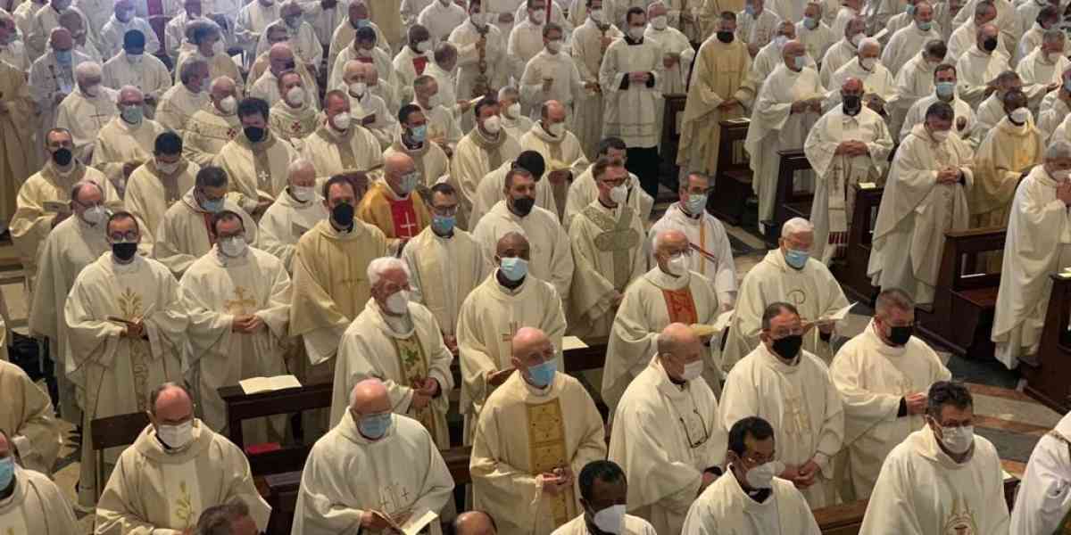 La Messa crismale del Giovedì Santo avvicina alla Pasqua