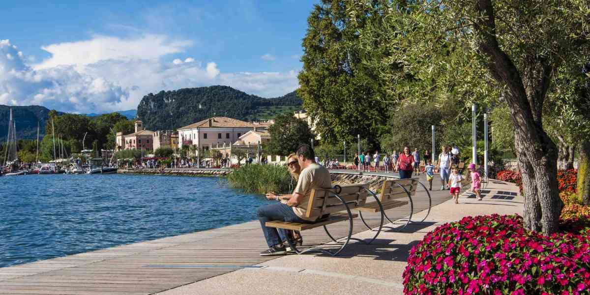 A Bardolino il lungolago si fa il lifting