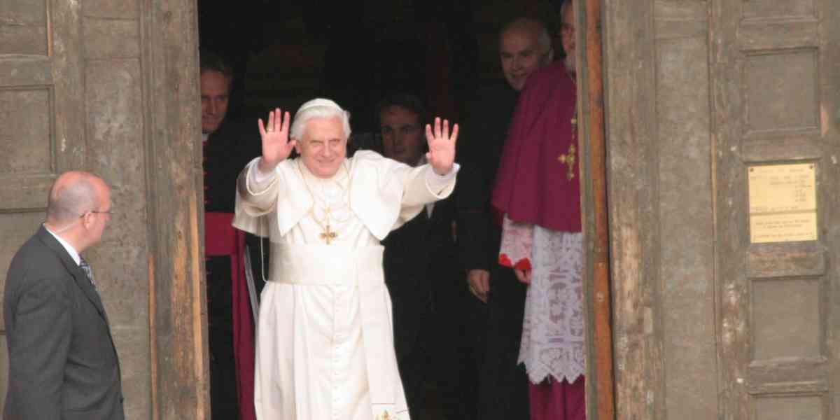 La scomparsa di Benedetto XVI