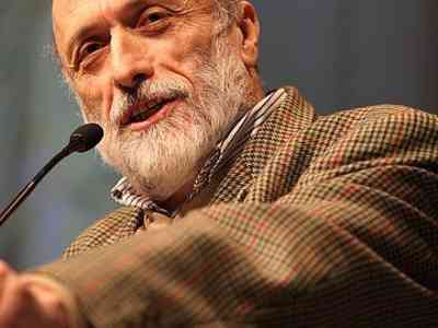 Mons. Pompili e Petrini dialogano sulla Laudato si’