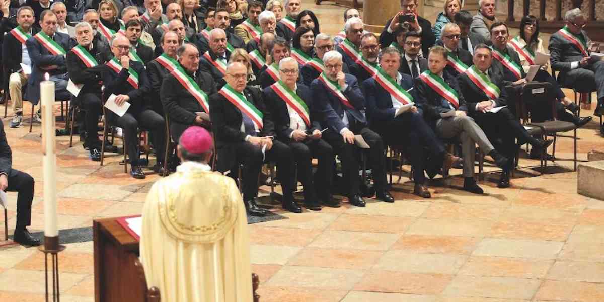 «Verona, gioca di squadra!»