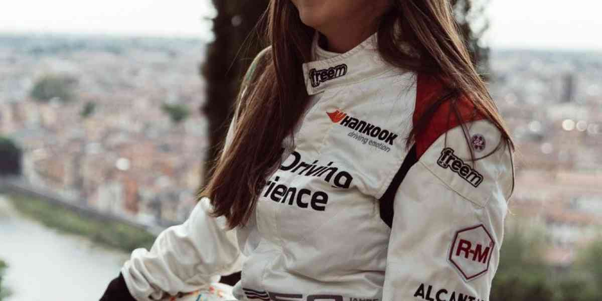 Emma corre veloce e sogna la Formula 1
