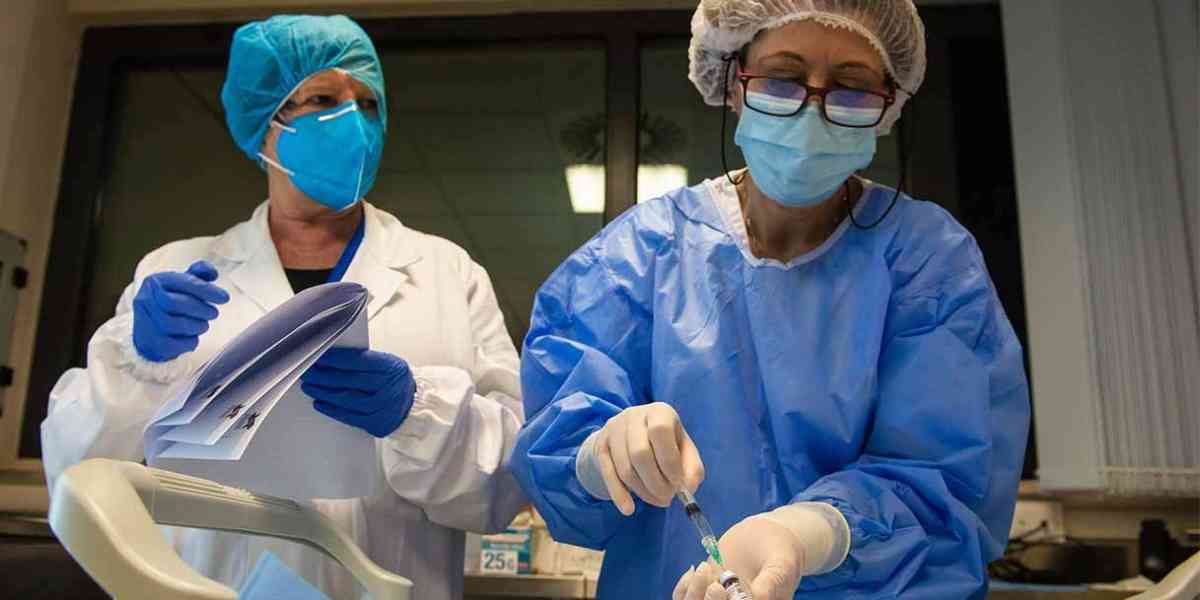 Gli infermieri: se mancano loro si ferma tutto