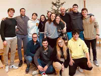 Per i giovani, con i giovani