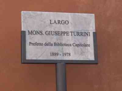Nuova piazzetta dedicata a Mons. Giuseppe Turrini