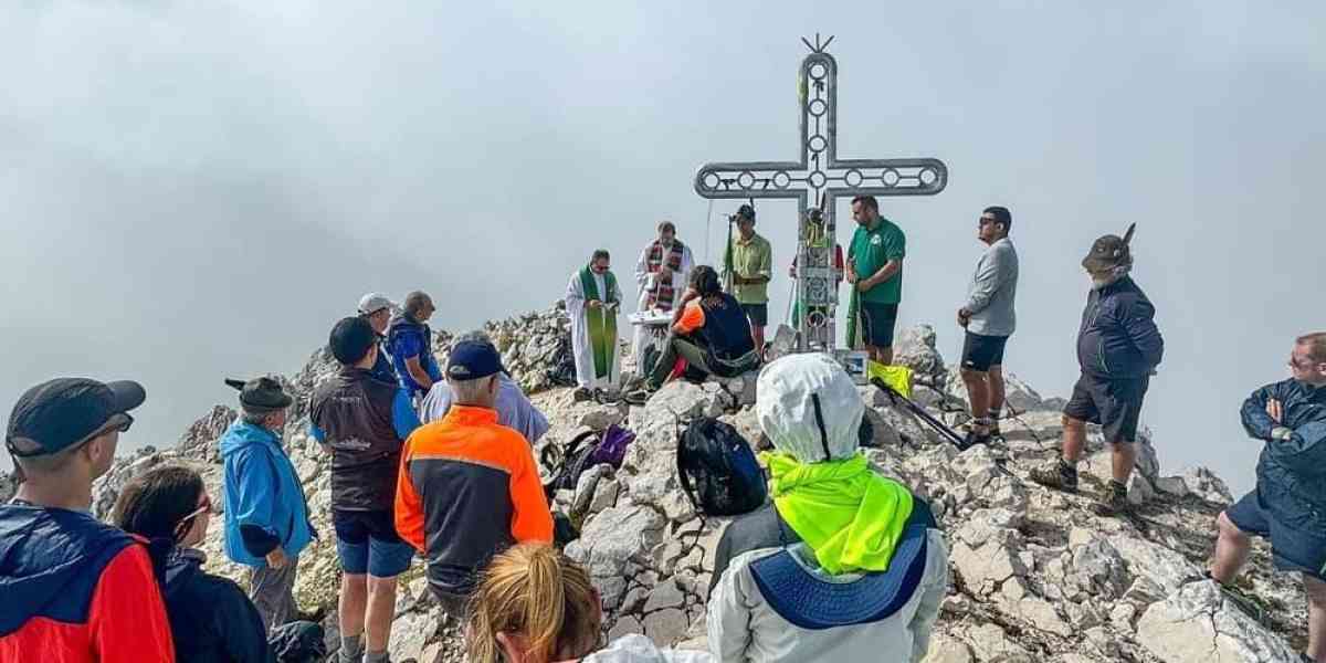 Messa a cima Valdritta in ricordo di mons. Aldrighetti