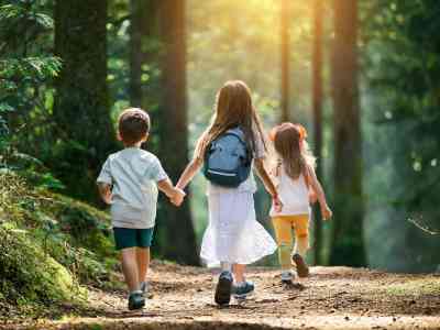 Stare nella natura insegna ai bambini a coltivare se stessi