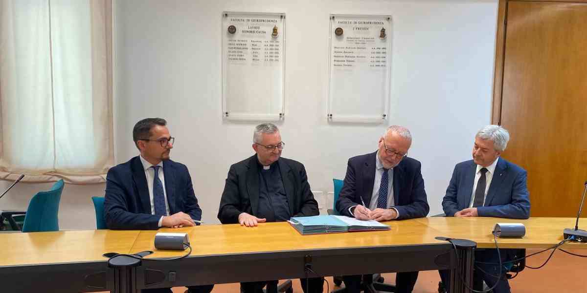 Un nuovo patto per il Terzo Settore: firmato l'accordo Università-Adoa