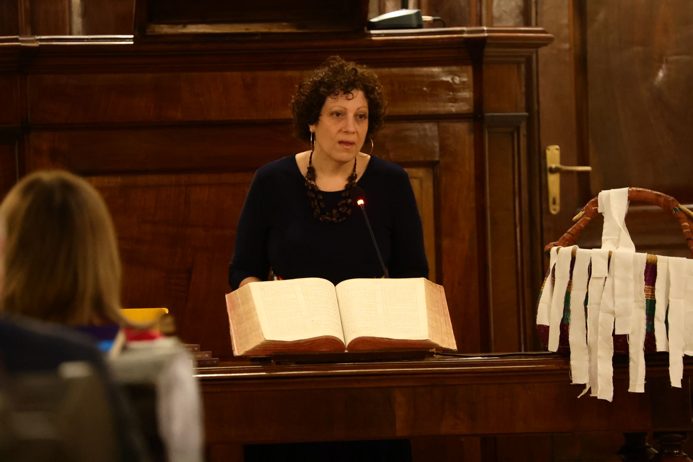 Testa Laura, pastora valdese