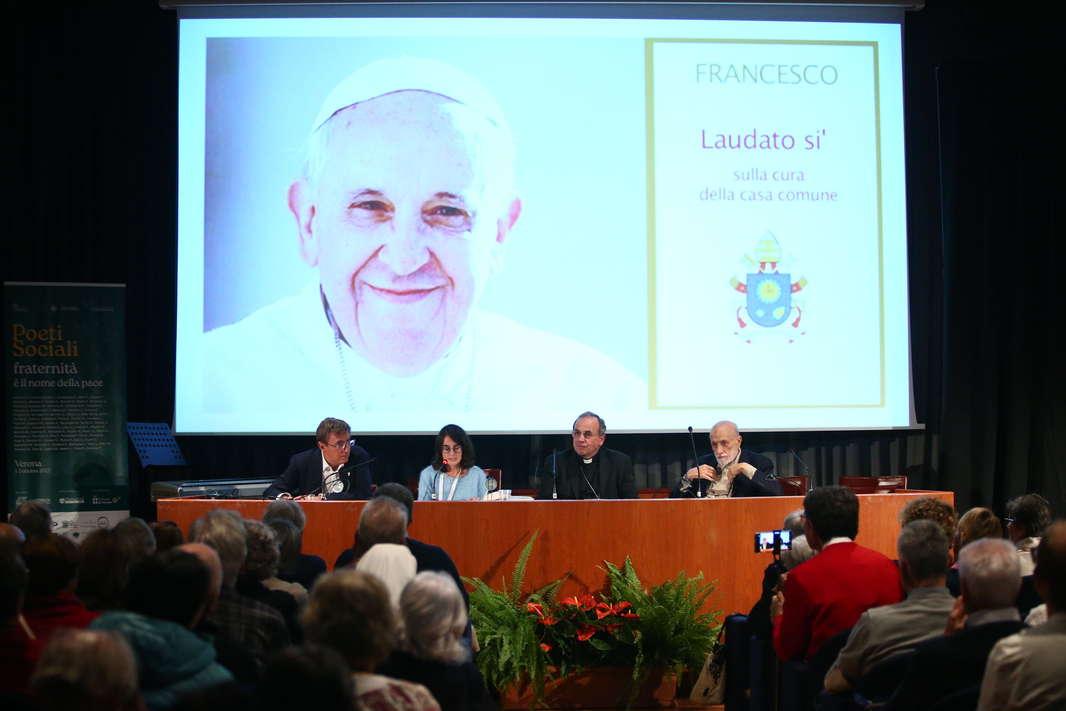 Dialogo con il vescovo Domenico Pompili, Carlin Petrini e Gäel Giraud, a dieci anni dalla Laudato si'