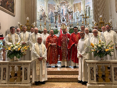 Pompili: «La parrocchia, luogo eletto in cui si sperimentano amicizie disinteressate»