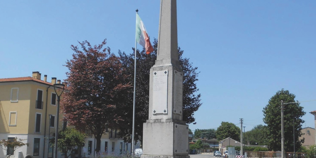 Le storie dei nomi sulla lapide trovano nuova vita in un libro