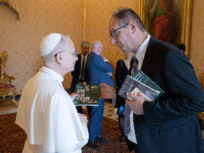 Leone XIV visto da vicino