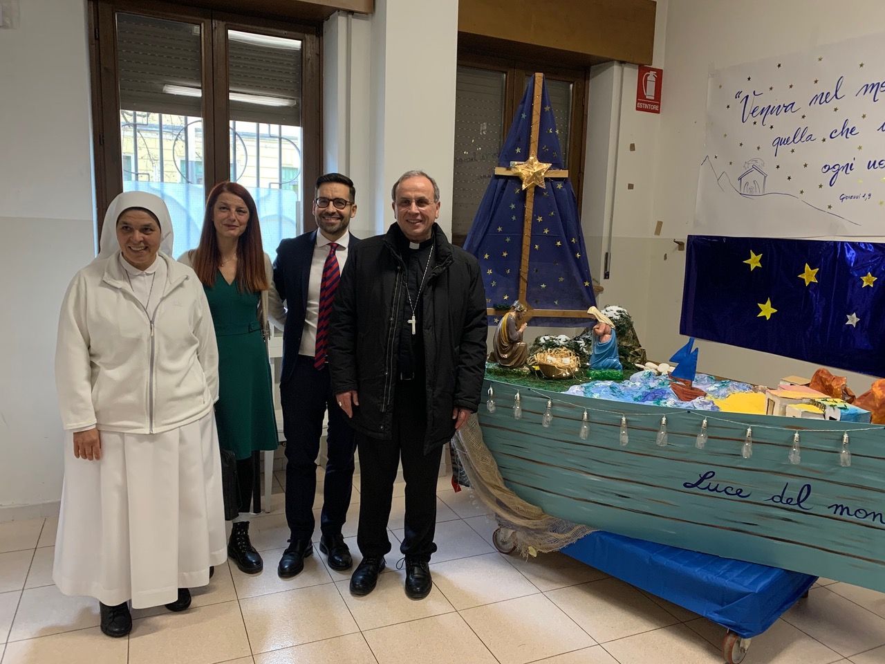 Da sinistra suor Elisa Duarte, Alessandra Trezzolani, Carlo Nogara e mons. Domenico Pompili