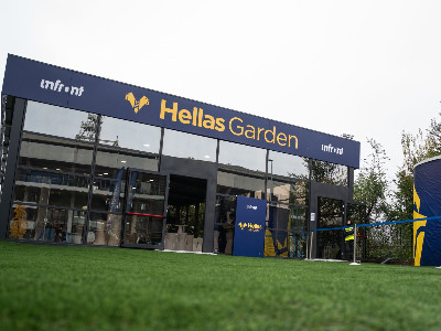 Hellas Garden e magliette messe all’asta pro-Caritas