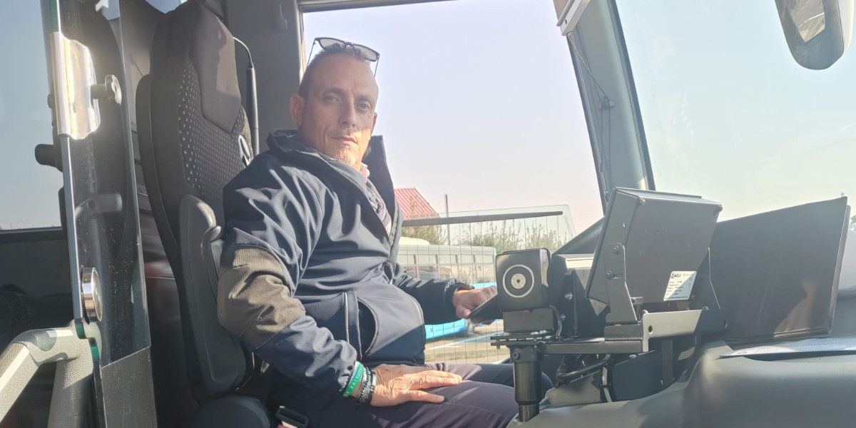 Il miracolo del primo trapiantato di fegato ci guarda dal bus